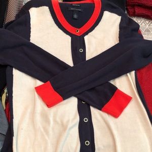 Hilfiger strikes again!!!